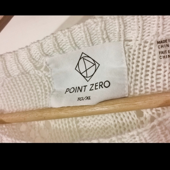 Point Zero crochet shirt - Picture 3 of 3
